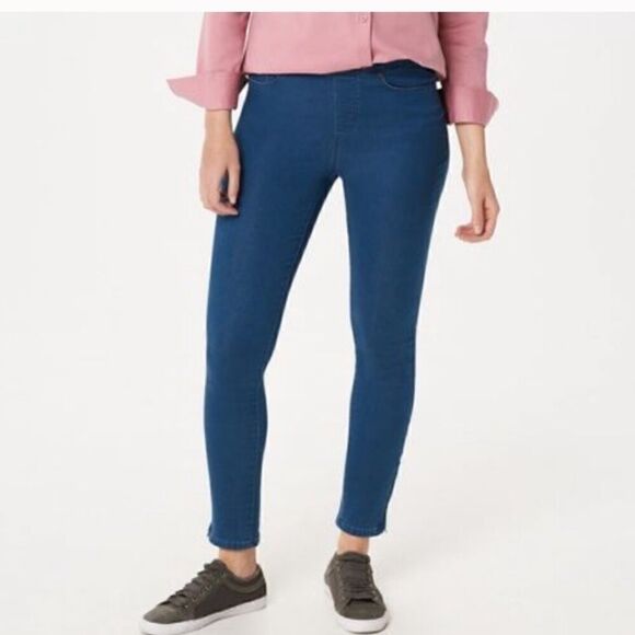 Martha Stewart Knit Pull-on Slim Leg Petite Denim Ankle Jeans with Zipper Detail - Picture 1 of 5